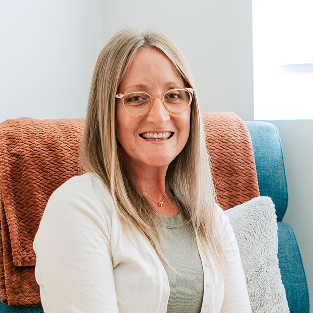 Photo of therapist Lori MacDonald